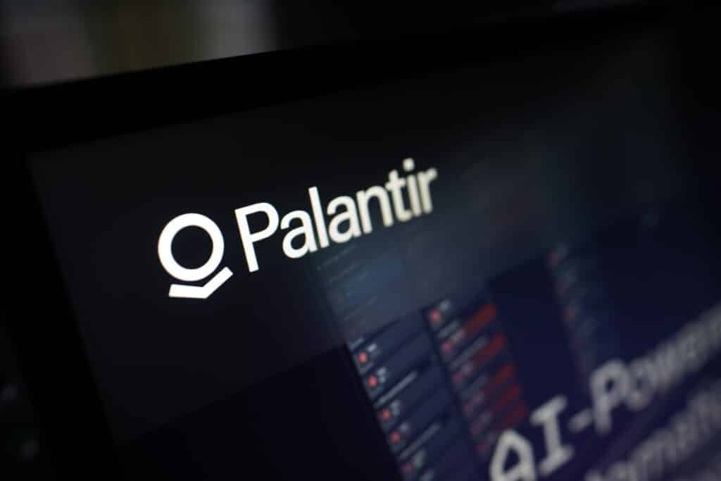 ICE advances sole source deal with Palantir for new surveillance backbone